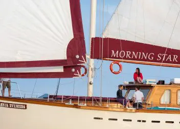 luxury yacht charter Morning Star sailing