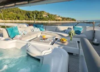 Sailing Yacht San Limi with Jacuzzi