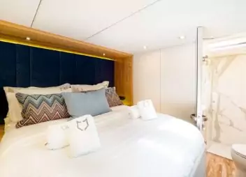 Master Cabin in Luxury Yacht Charter - High Point Yacthing