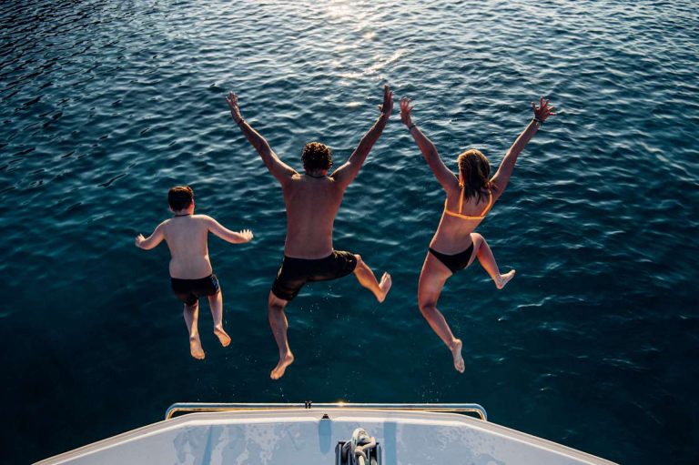 family yacht charter Vicarious