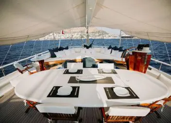 Beyaz Lale aft deck dining