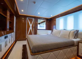 yacht charter Son of Wind cabin