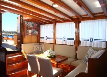 gulet yacht charter Kaya Guneri V seating