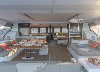 catamaran Floramye aft deck dining