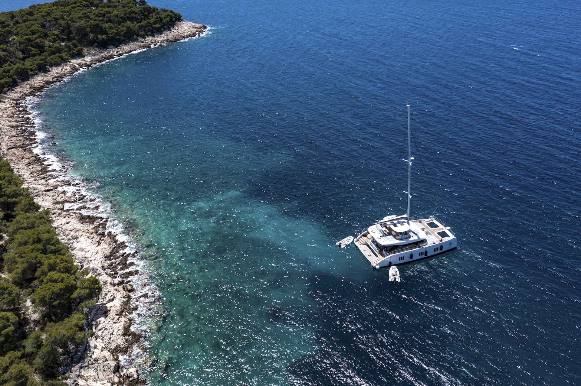 crewed yacht charter catamaran Mr Si