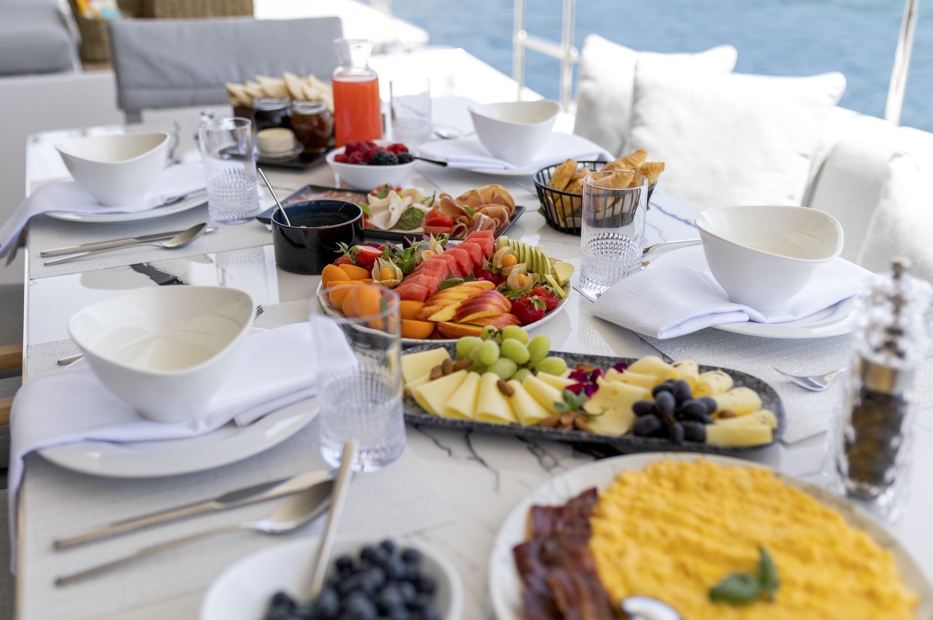 luxury charter Mr Si breakfast