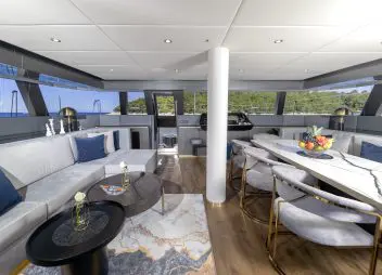 yacht charter catamaran Mr Si dining