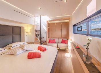 yacht charter Floramye master cabin