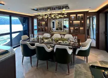 major main deck salon dining